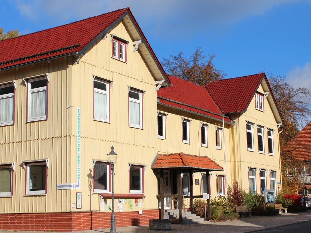 Altes Rathaus/ Glas u. Hüttenmuseum/ Bücherei in Wieda