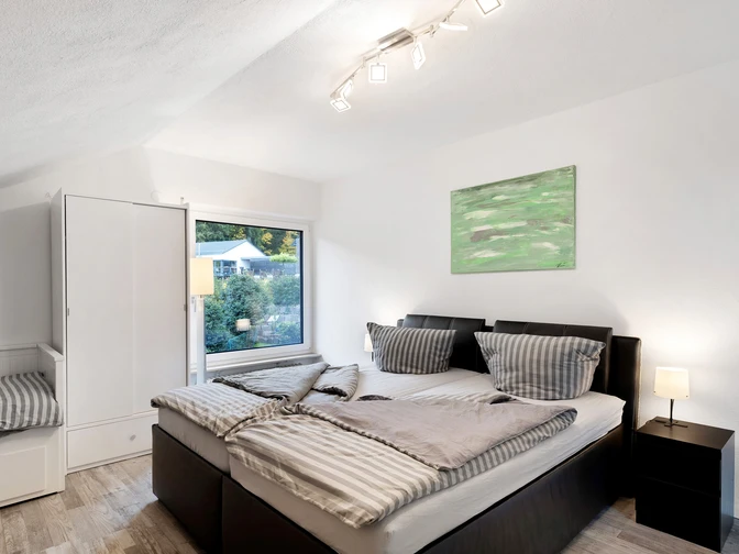 BEDROOM, INSIDE, OUTSIDE