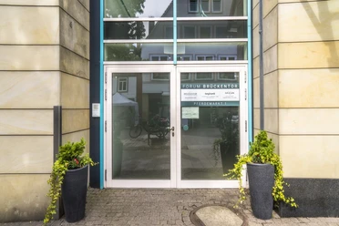 Café Forum Brückentor Außenansicht Café Forum Brückentor Außenansicht