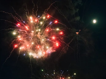 Feux d'artifice à la fête des roses