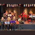 Big Band Fettes Blech auf der Bühne Big Band Fettes Blech auf der Bühne