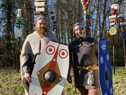 Mit Schwert und Schild_C_Museum und Park Kalkriese.jpeg