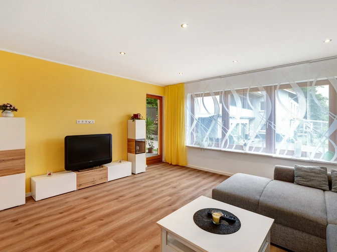 Photo, INSIDE, OUTSIDE