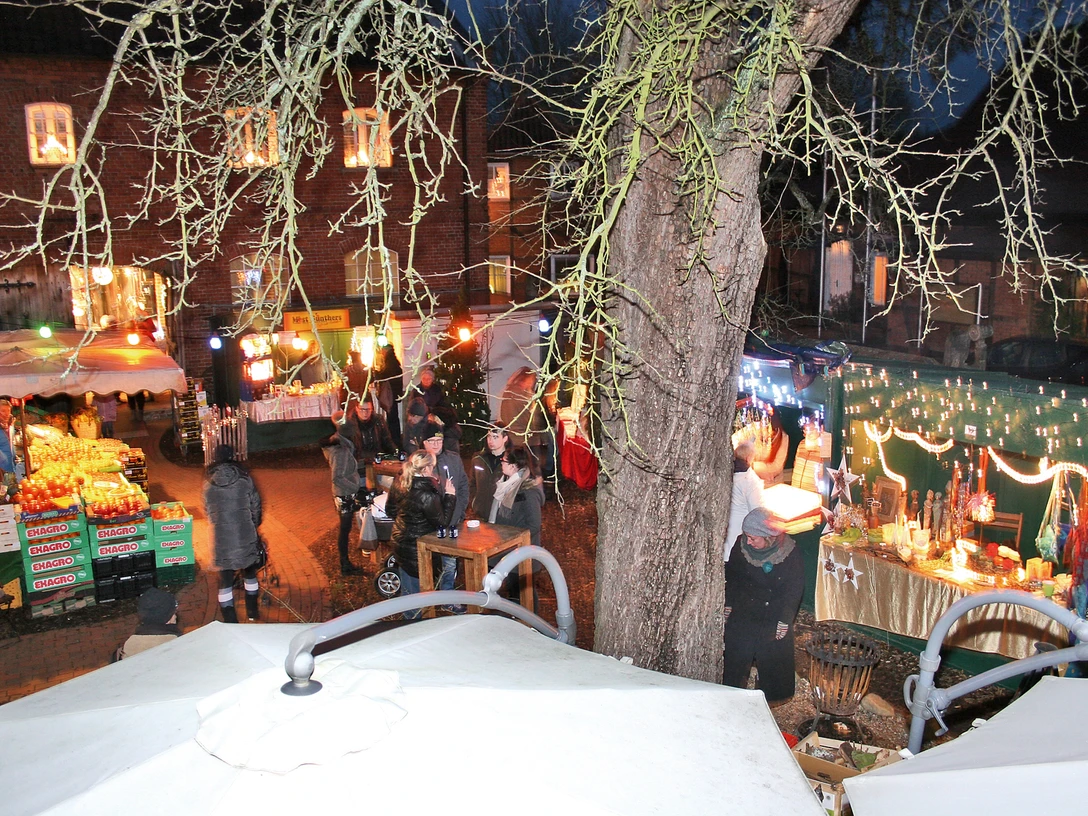 Weihnachtlicher Brauhausmarkt Brauhaus BleckedeBleckede BreweryBleckede BryggeriBrouwerij Bleckede