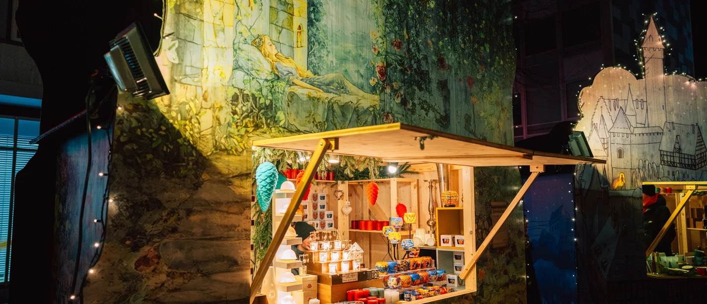 Märchendorf auf dem Kasseler Weihnachtsmarkt Märchendorf auf dem Kasseler Weihnachtsmarkt
