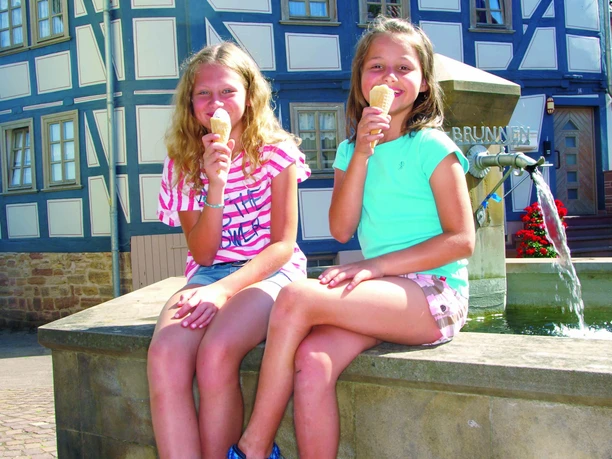 Eisessen Zirbesbrunnen Rotenburg an der Fulda