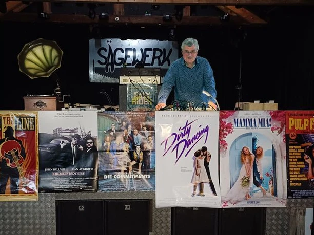 DJ Schmidtchen im KUZ Sägewerk