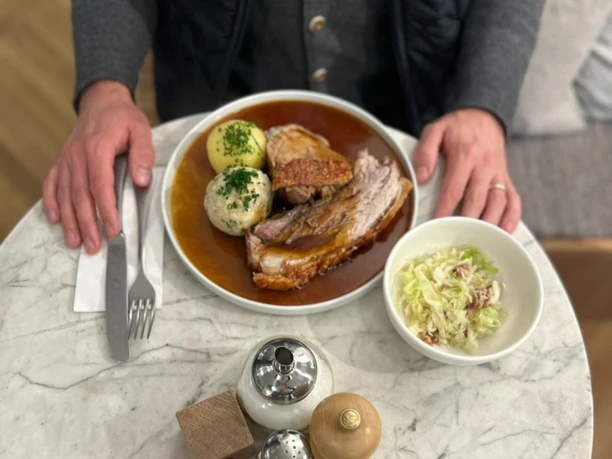 Café Bihler Schweinsbraten
