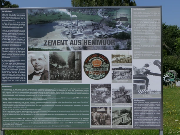 Infotafel am Zementmuseum