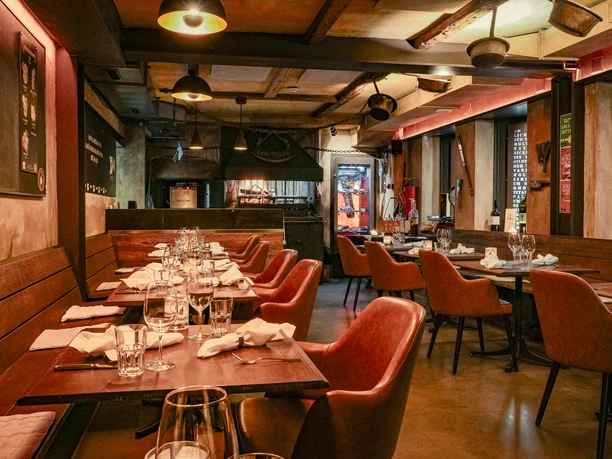 feRUS hotel restaurant