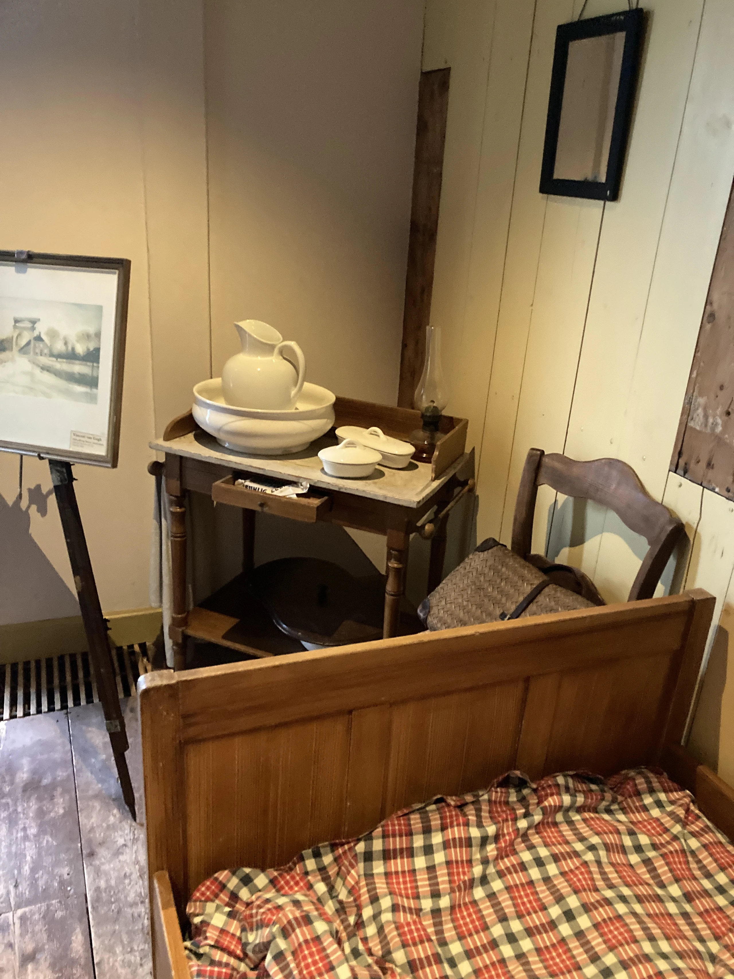 In diesem Zimmer hat Van Gogh einst drei Monate gelebt.jpeg