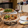 ristorante-e-pizzeria-sapori-pizzas-wein.jpg