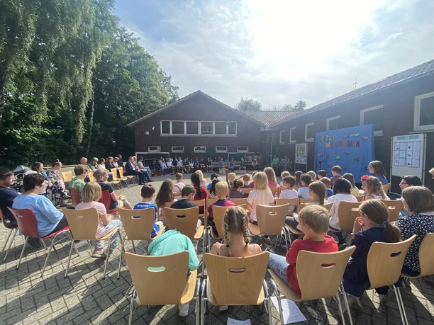 Auszeichnung Naturparkschule Hasebrink_JU (4).JPEG