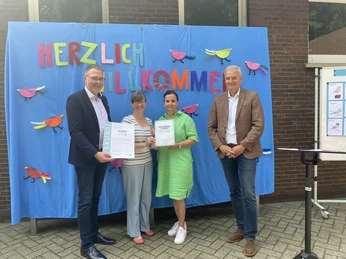 Auszeichnung Naturparkschule Hasebrink_JU (14).JPEG