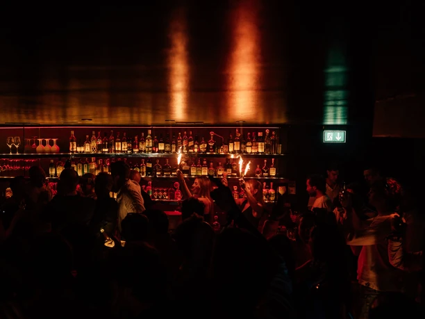 Party im Club Rotes Kliff