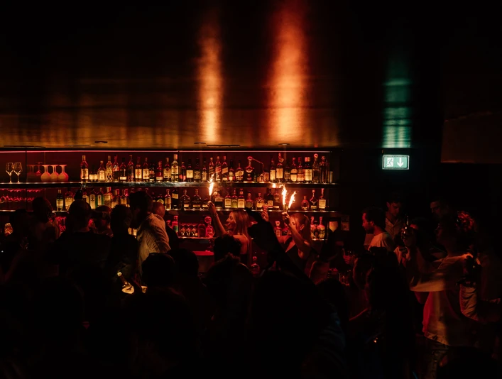 Party im Club Rotes Kliff