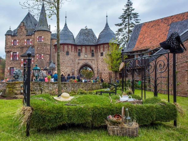 Hexenmarkt Burg Satzvey