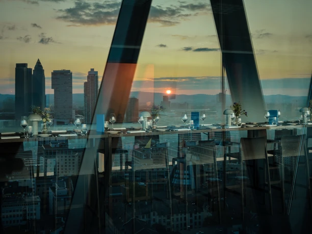 Frankfurter Botschaft - Skylineblick Ausblick auf die Frankfurter Skyline.
