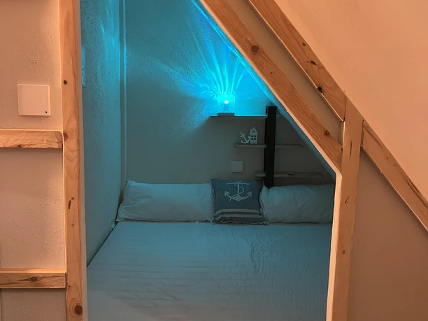 Schlafhöhle_Ferienwohnung_im_Felsenkeller