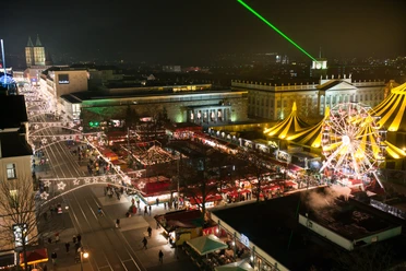 Märchenweihnachtsmarkt auf dem Friedrichsplatz