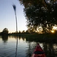Kanufahren im Sonnenuntergang