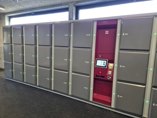 Casiers à bagages à la station supérieure de Bettmeralp