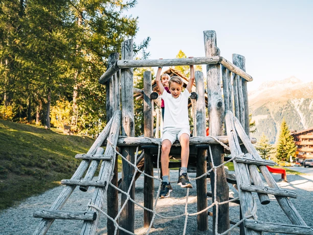 20250920_Bellwald_Spielplatz-2.jpg