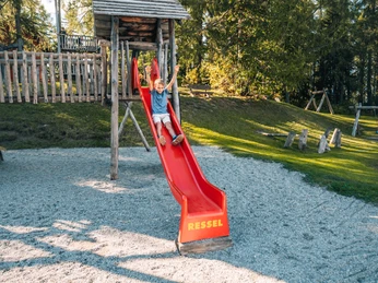 20250920_Bellwald_Spielplatz-7.jpg