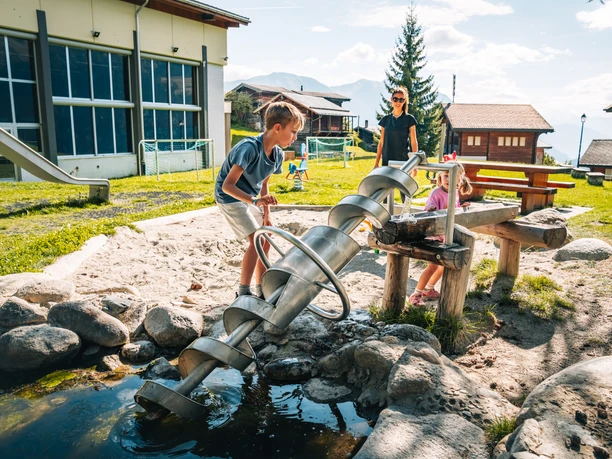20250920_Bellwald_Spielplatz-MZH-1.jpg