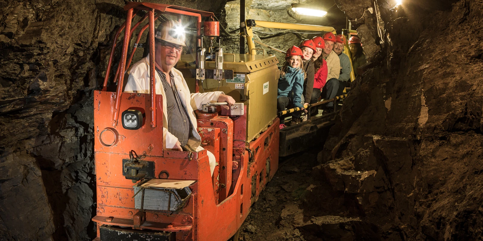 History Tour im Rabensteiner Stollen History Tour im Rabensteiner Stollen