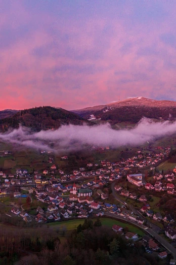 Ottenhöfen im Schwarzwald Abendrot mit Blick auf die Honrisgrinde
