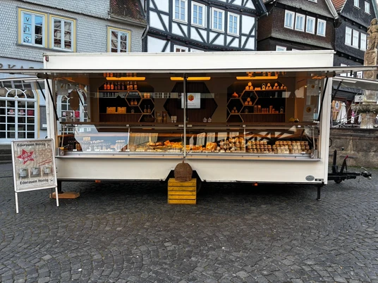 20225 Verkaufsanhänger Hohmann_Oliver & Josefine Hohmann_ccby Naturpark Habichtswald