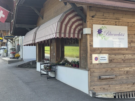 Bluemehüsi aussen Neu 2025.jpg