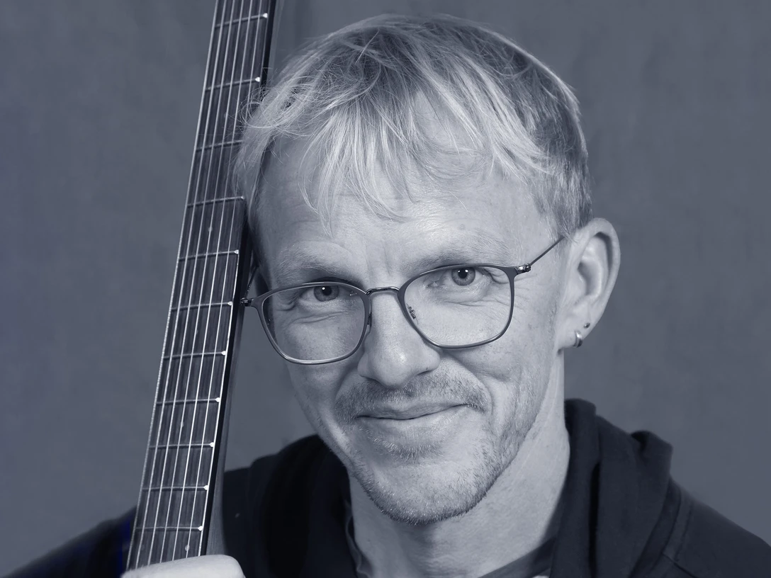 Konzert auf Juist: "Das Leben läuft weiter und wir laufen hinterher" - Florian Müllerr.jpg Konzert auf Juist: "Das Leben läuft weiter und wir laufen hinterher" - Florian Müller