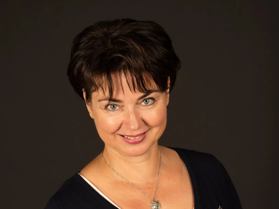 Autorin - Kathrin liest.jpg