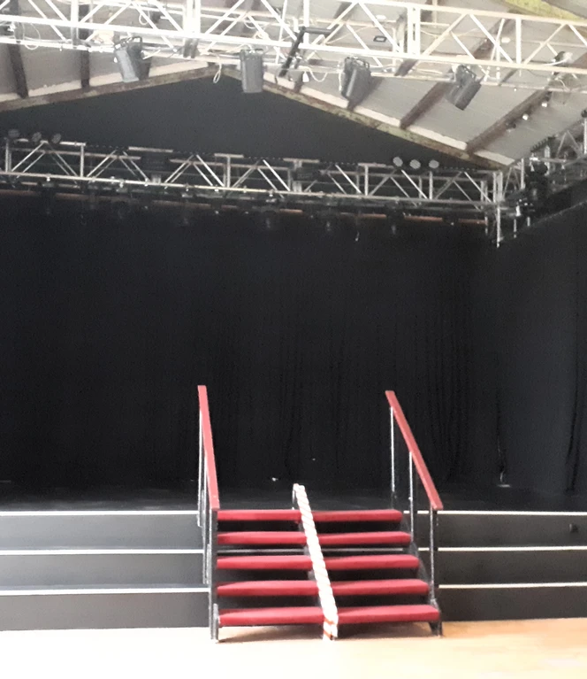 Kulturkreis impulse – Bühne in Butterhalle, Alte Molkerei, Freren ©Emsland Tourismus GmbH.jpg