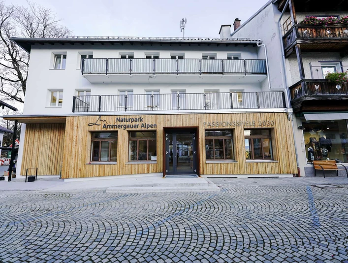 Neue Tourist Info Oberammergau_2025_Anja_Lieberherr2(1).jpg