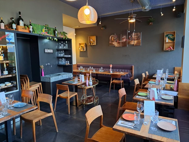 Volver - Café Tapas Vinos