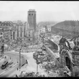 View of the destroyed central station from Cologne Cathedral Zerstörte Gebäude am Kölner Hauptbahnhof nach den Kriegsschäden von 1945.Destroyed buildings at Cologne Central Station after the war damage of 1945.