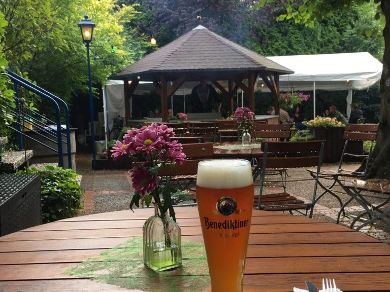 drei-linden_biergarten_f_treimer.jpg