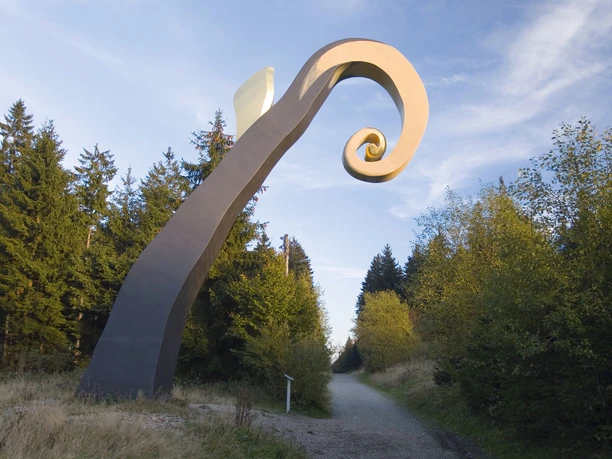 Krummstab von Heinrich Brummack am WaldSkulpturenWeg Wittgenstein - Sauerland
