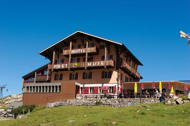 Hotel Posthuis im Sommer