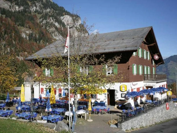 Gasthof Waldhaus mit Terrasse
