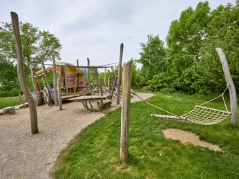 Spielplatz Wasserburg Hainchen, Netphen Wasserburg Hainchen inkl. Parkanlage, Netphen