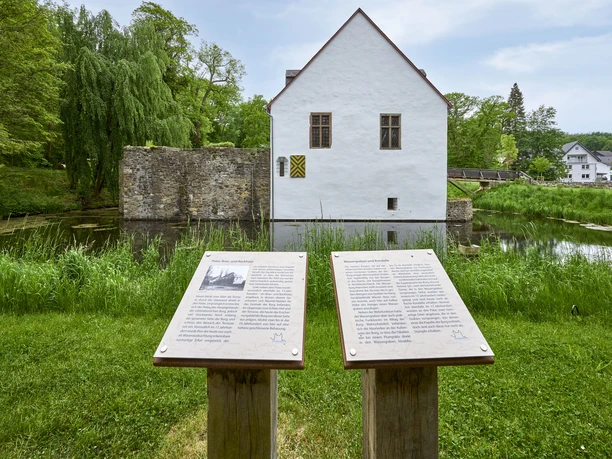 Wasserburg Hainchen inkl. Parkanlage, Netphen