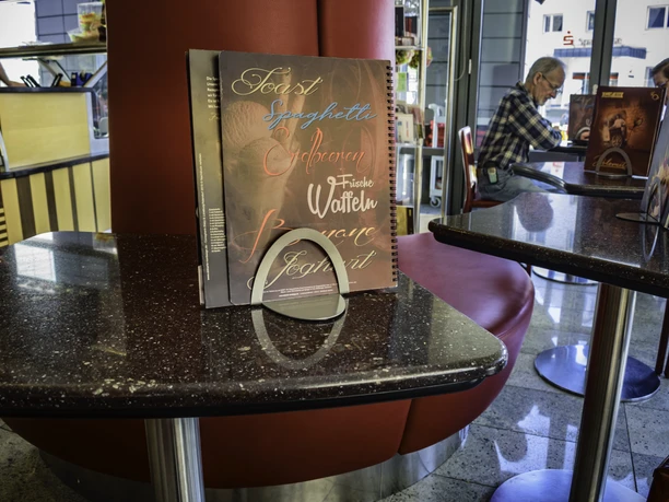 Räumlichkeiten des Eiscafés