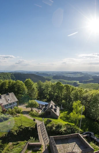 Aussicht von der Ginsburg am Rothaarsteig bei Lützel