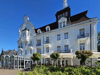 Göbel's Hotel Quellenhof_Außenansicht.jpg