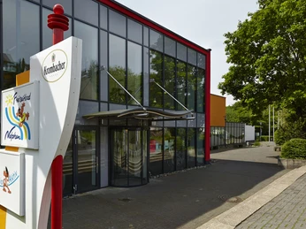 Eingang N-FLOW Freizeitbad Netphen Schwimmbad Netphen Nutzungsrechte nur für GASAG Berlin/Essen