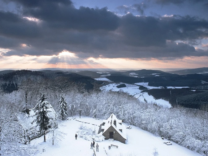 Ausblick von der Ginsburg im Winter